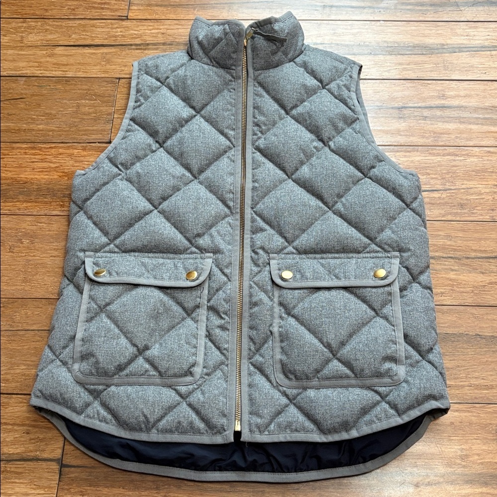 J Crew Womens Excursion Quilted Down Vest Pockets Full Zip Size Small Gray - Picture 2 of 5